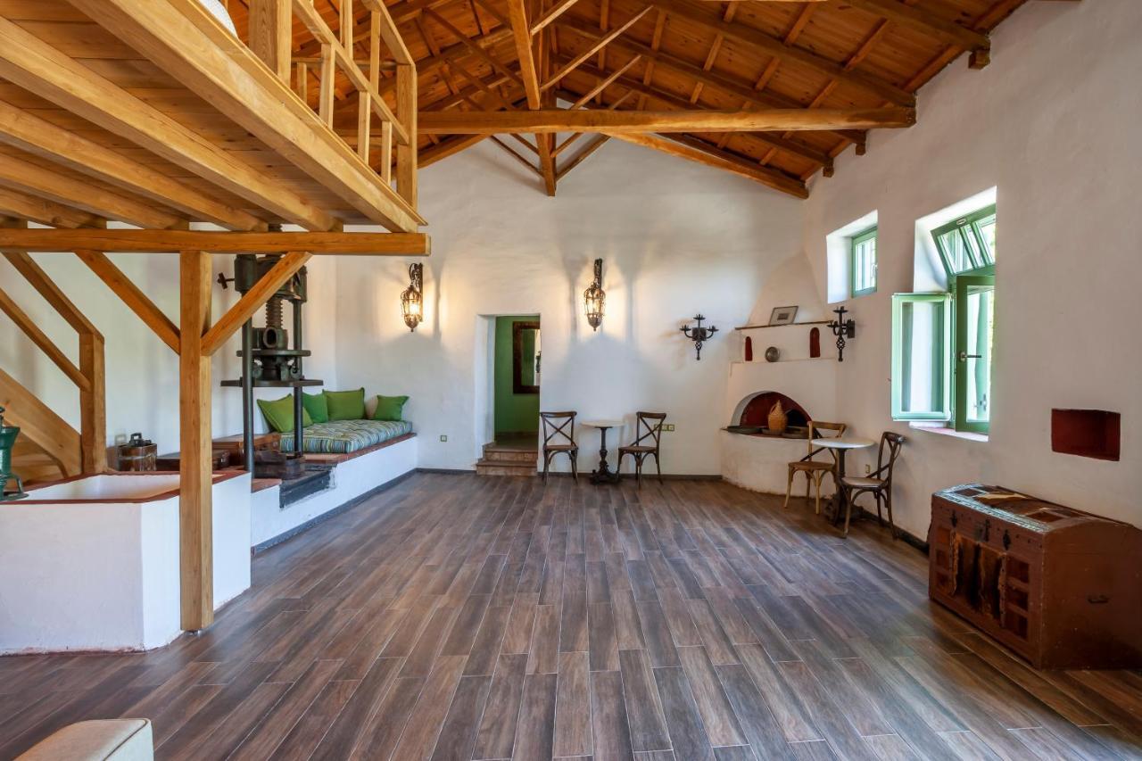Olea Skopelos Villas With Swimming Pools & Sea View Panormos  외부 사진